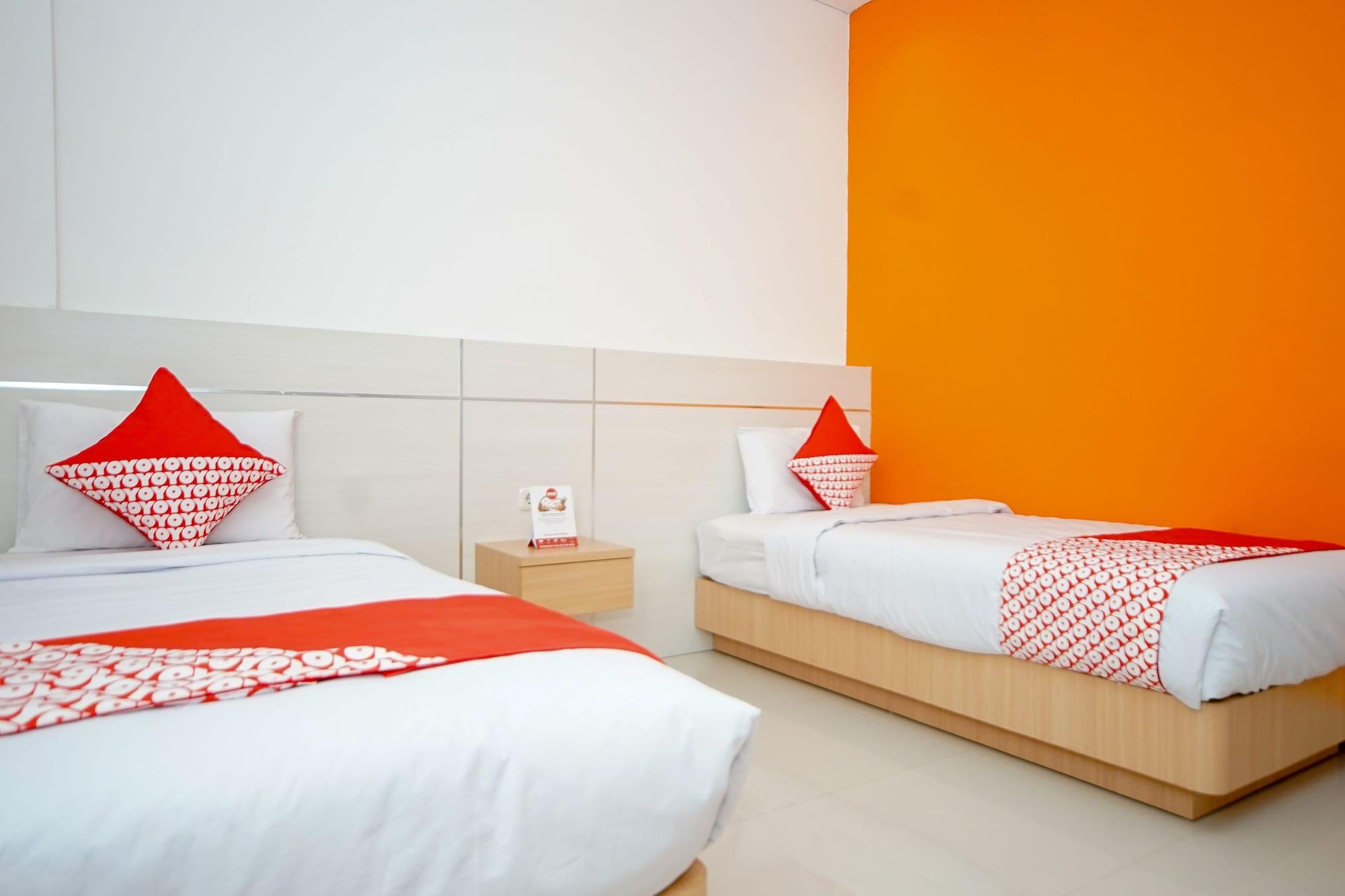 Oyo 344 Kr Hotel Παλεμπάνγκ Εξωτερικό φωτογραφία