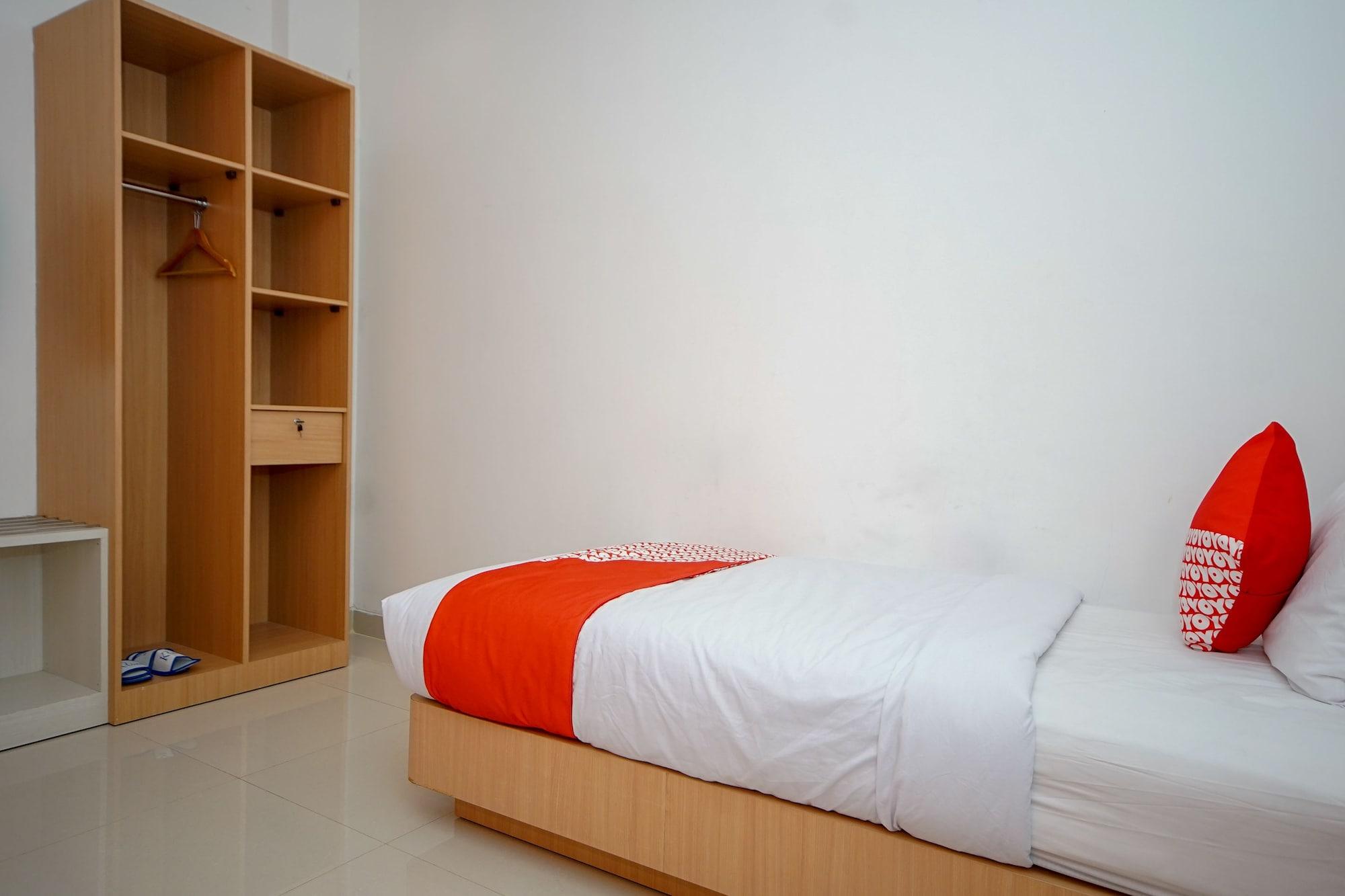 Oyo 344 Kr Hotel Παλεμπάνγκ Εξωτερικό φωτογραφία