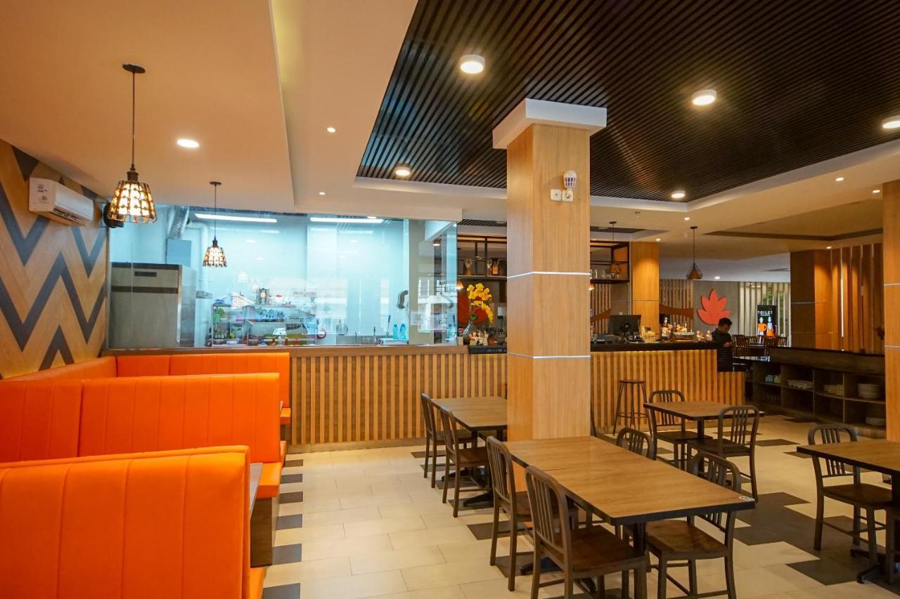 Oyo 344 Kr Hotel Παλεμπάνγκ Εξωτερικό φωτογραφία