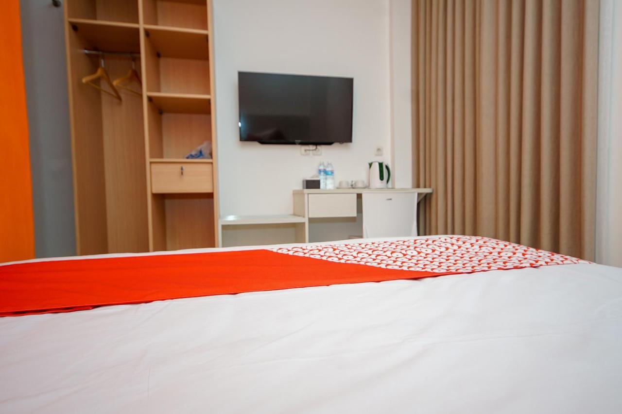 Oyo 344 Kr Hotel Παλεμπάνγκ Εξωτερικό φωτογραφία