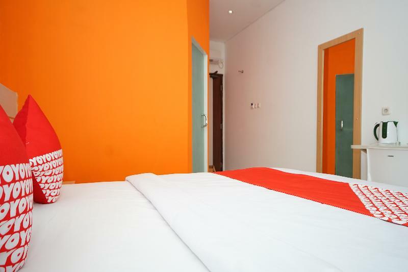 Oyo 344 Kr Hotel Παλεμπάνγκ Εξωτερικό φωτογραφία
